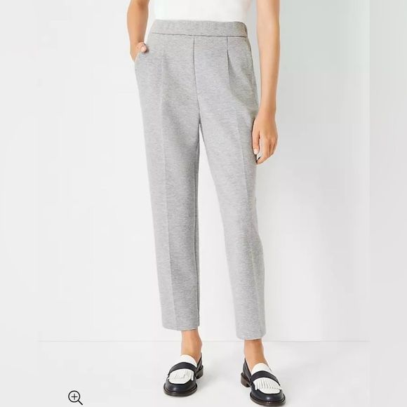 Ann Taylor 
The Easy Ankle 
High rise 
L
New with tags 
$98 tag price - Picture 3 of 7